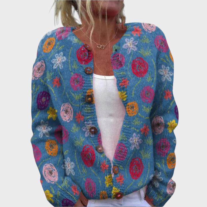 Filipa – Herbstliche Strickjacke mit Blumenmuster