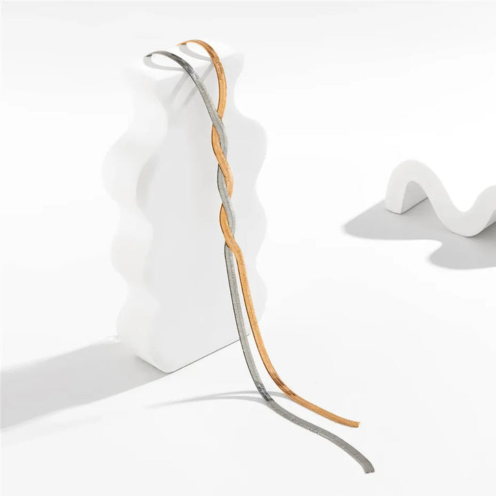 Eleganti langi Halschätti mit verstellbarem Schlangedesign