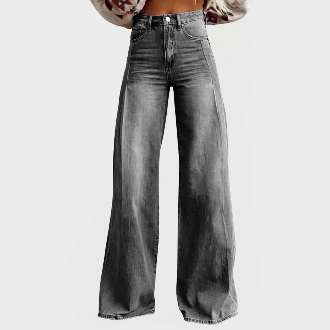 Karolína – Stylischi Jeanshose mit wiitem Bei