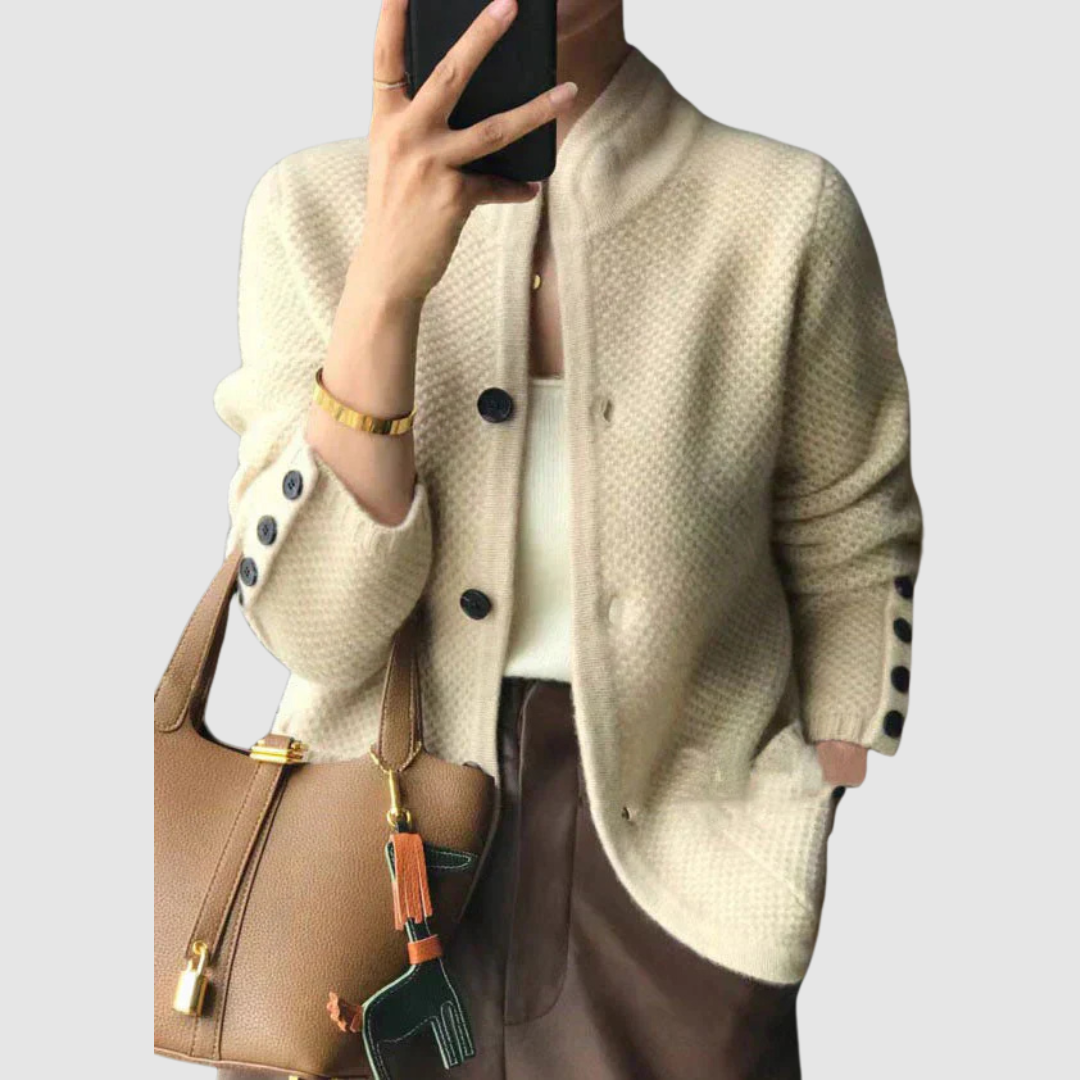 Mia – Bequemi Strickjacke