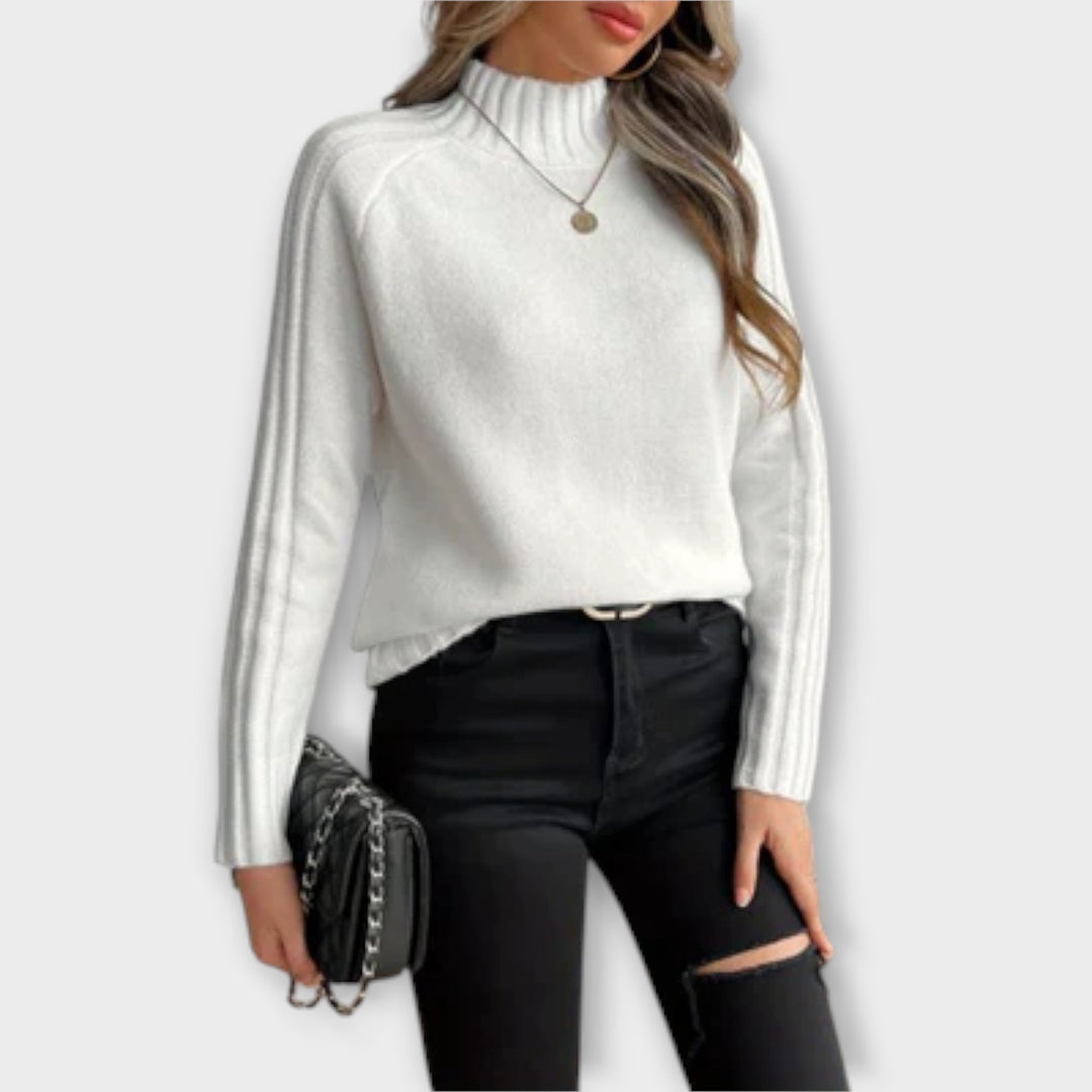 Hannah - Weisser eleganter Pullover mit Stehkragen