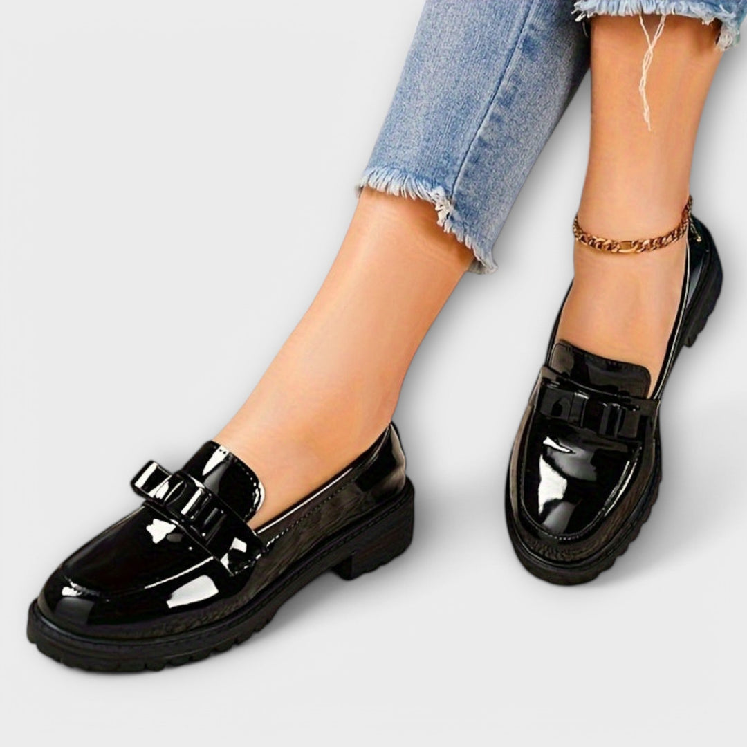 Brunhild – Bordeauxroti Lack-Loafer