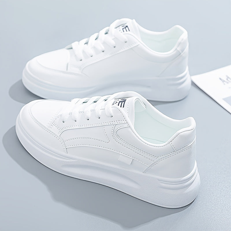 Chic weiße Sneakers mit leichtem Tragekomfort
