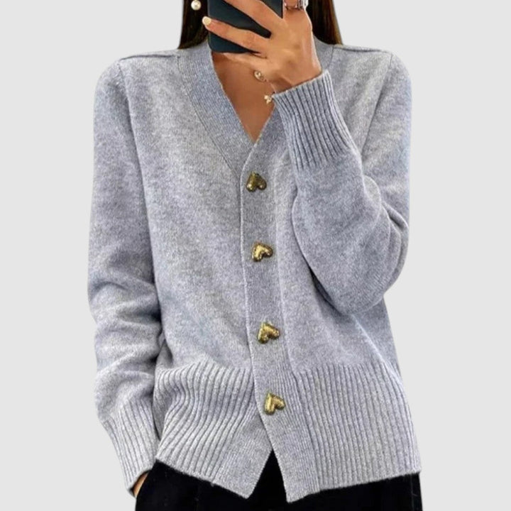 Nela – Klassischi eleganti Strickjacke