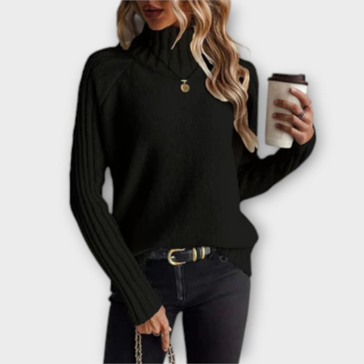 Hannah - Weisser eleganter Pullover mit Stehkragen