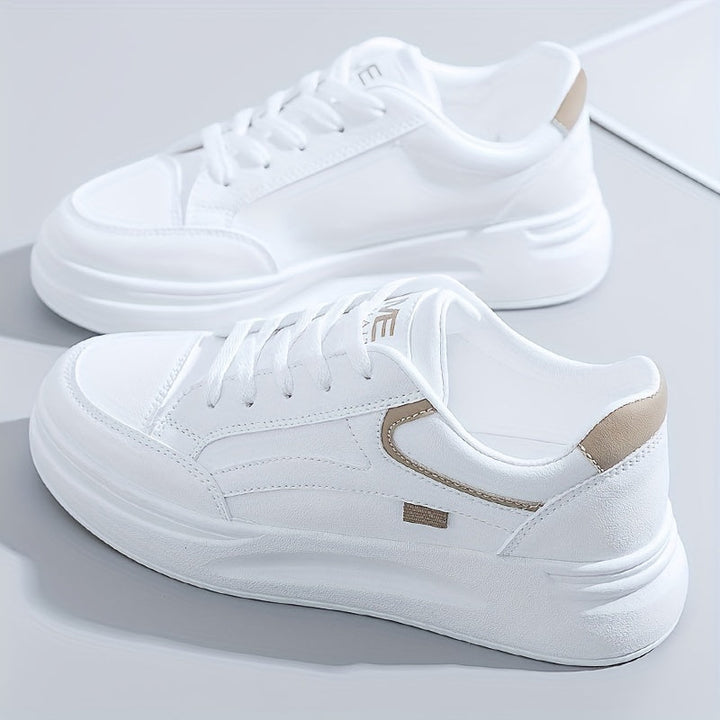 Chic weiße Sneakers mit leichtem Tragekomfort