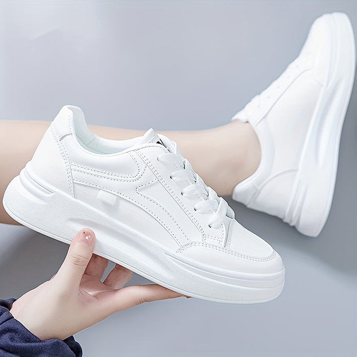 Chic weiße Sneakers mit leichtem Tragekomfort