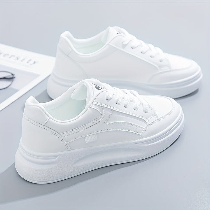 Chic weiße Sneakers mit leichtem Tragekomfort