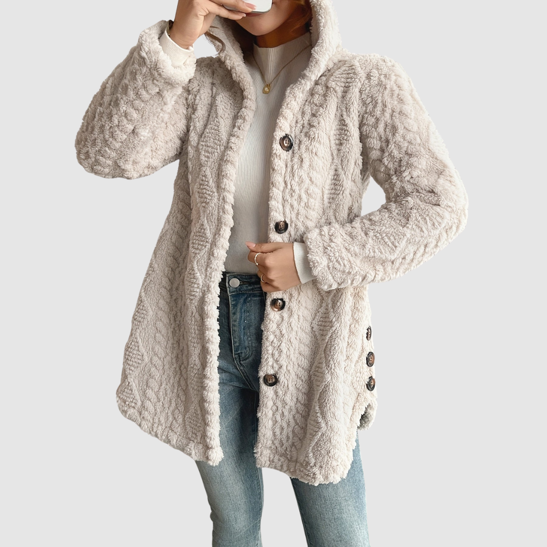 Barbora – Strickjacke mit Kapuze aus Kunstfell