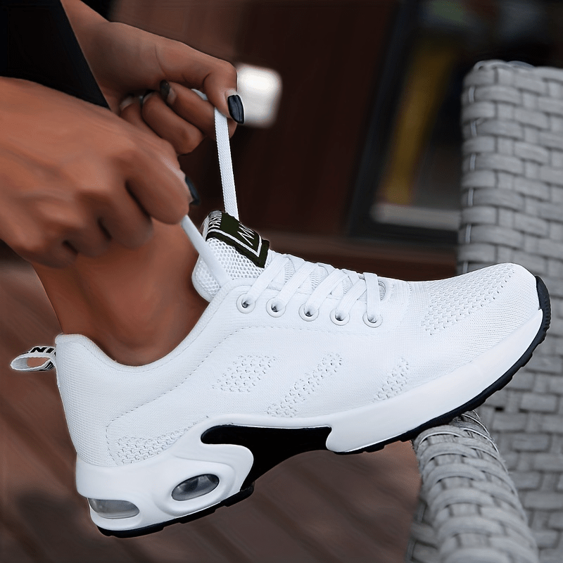 atmungsaktive, dämpfende, rutschfeste Sneakers