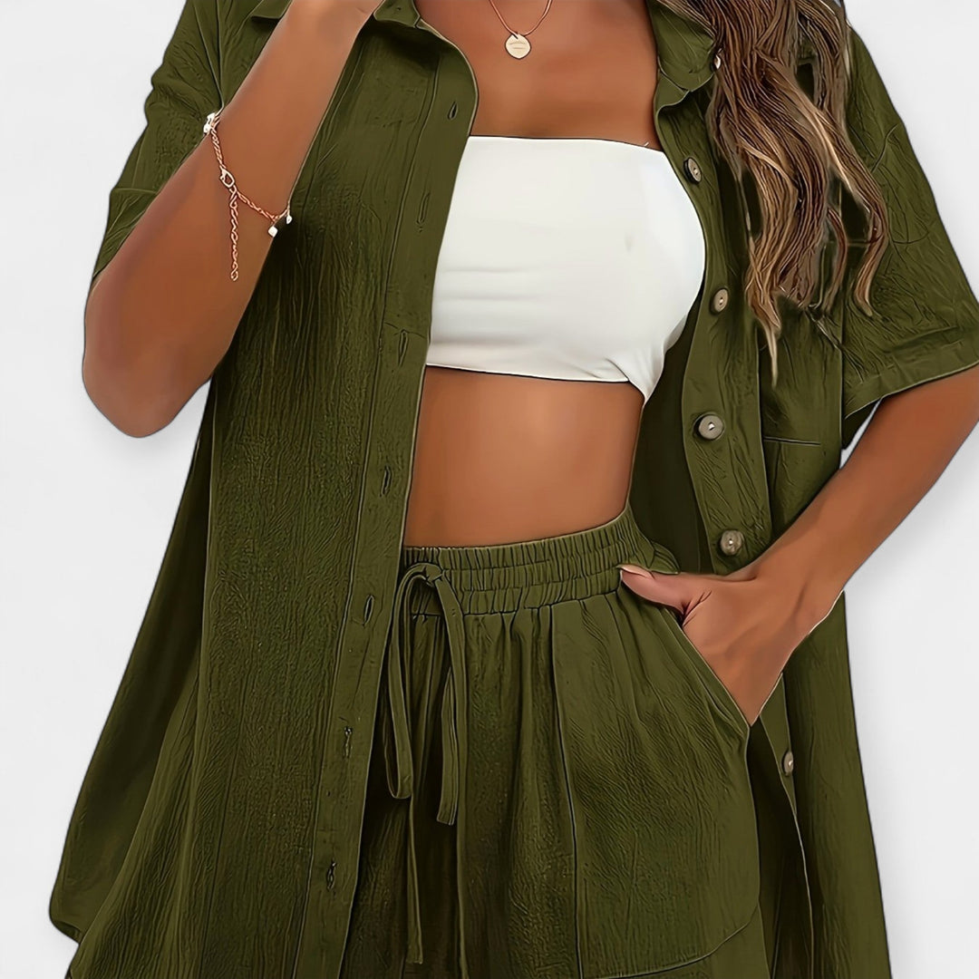Marie – Set us Bluse und Shorts