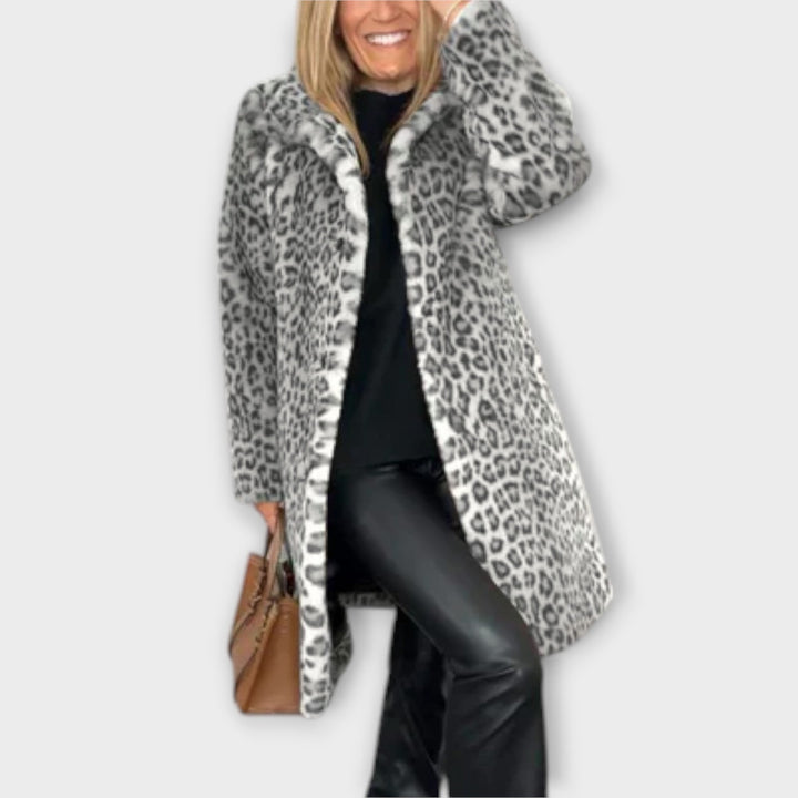 Amara – Mantel im Leopardemuster