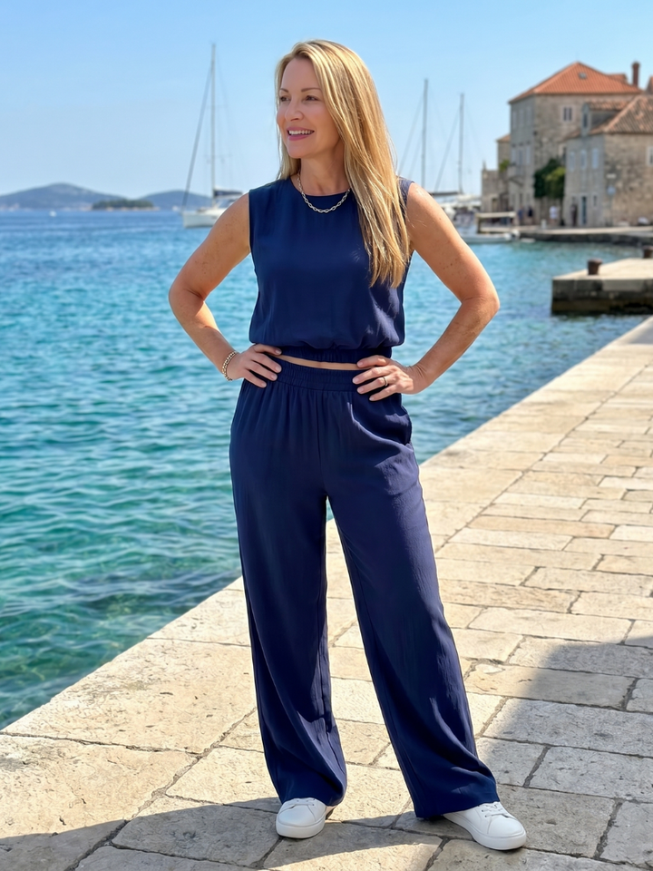 Otilia | Ärmelloses Rundhalsoberteil mit Hose und elastischem Bund Set