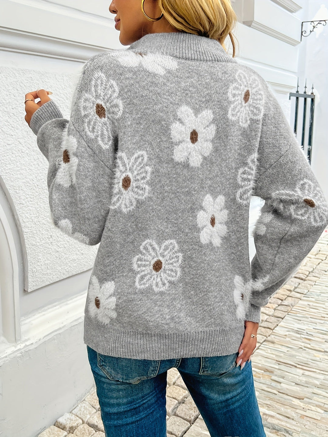 Monique™ – Weicher, zeitlos eleganter Blumen-Cardigan