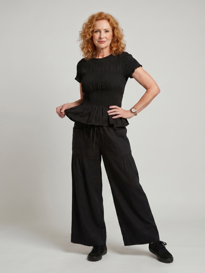 Eirenne | Set mit gesmoktem Top mit Schössli-Detail und wiite Hose