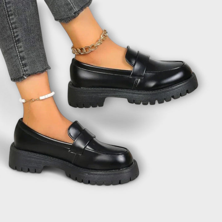 Edelgard – Schwarzi Plateau-Loafer