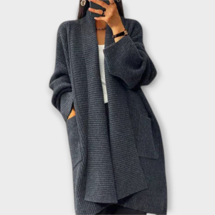 Euphemia – Lange gstrickti Strickjacke