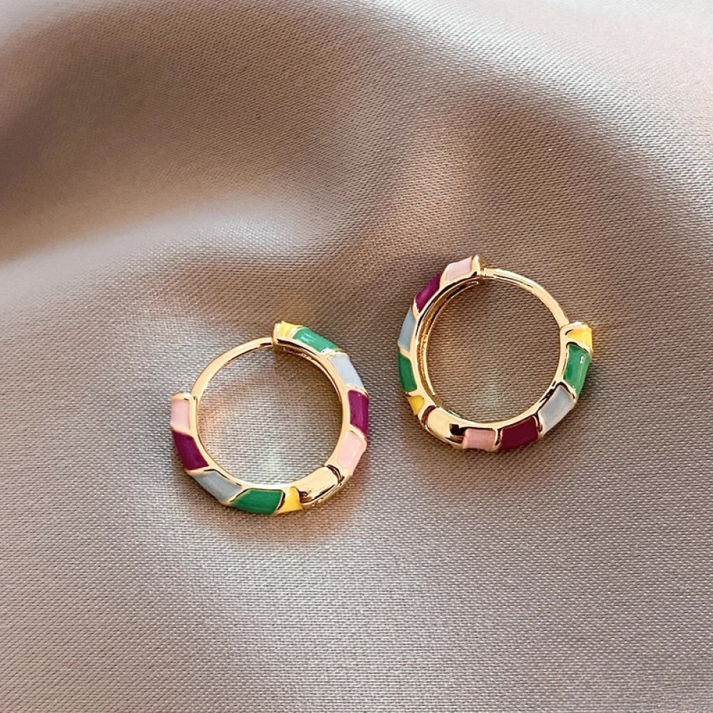 Eleganti Goldohring mit bunter Emaille