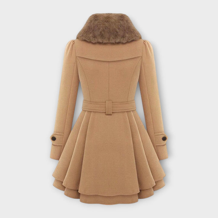 Emma – Elegante Mantel mit Chunschtfellchrage