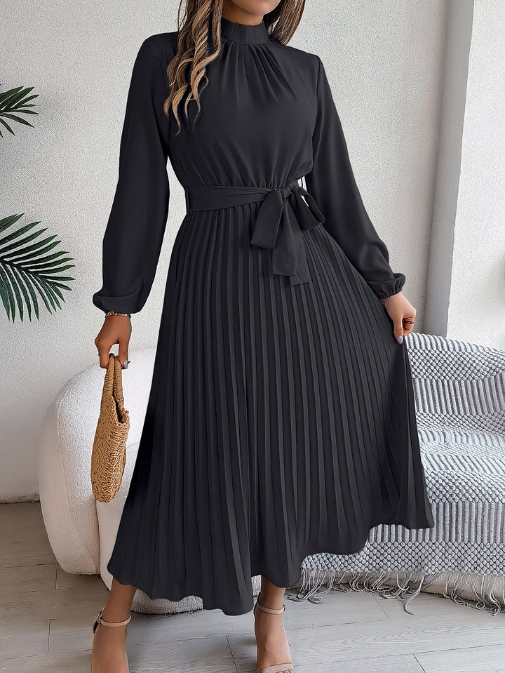 Martine | Plissierts Maxi-Chleid mit Gürtel