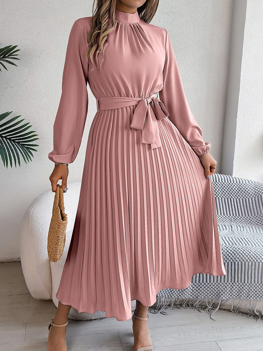 Martine | Plissierts Maxi-Chleid mit Gürtel