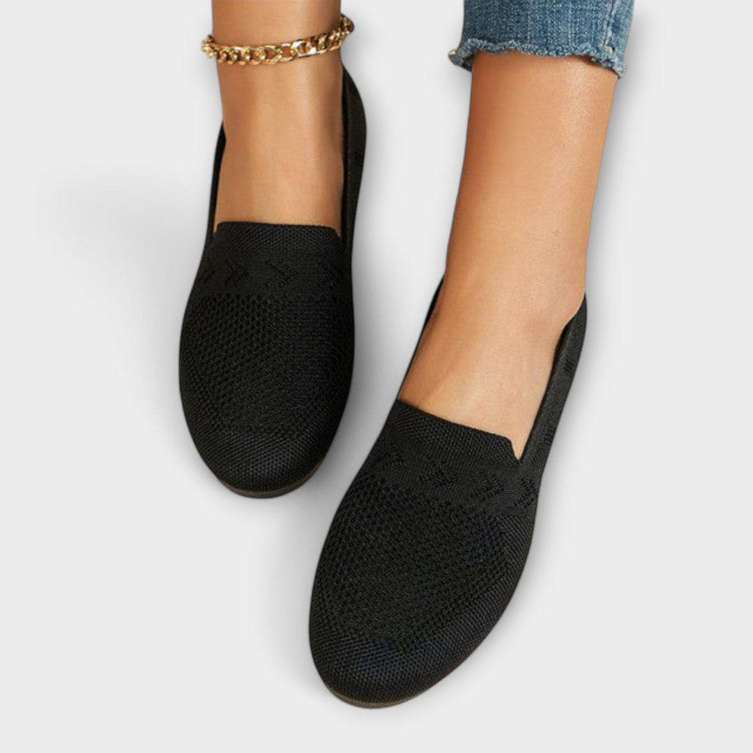 Adelheid – Hellblaui Strick-Loafer
