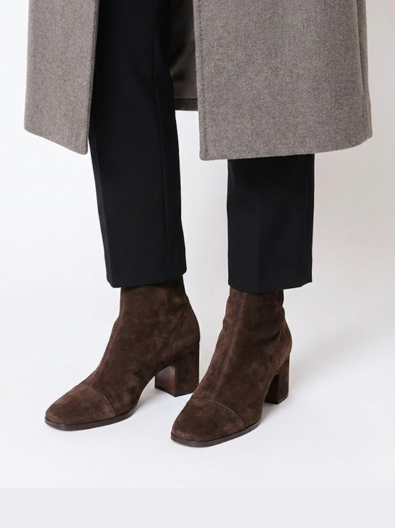 Alma – Veloursleder-Stiefelette mit Absatz