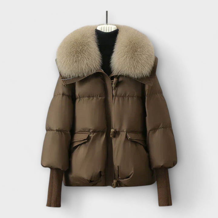 Lucyna - Schwarze elegante Jacke mit Pelzkragen