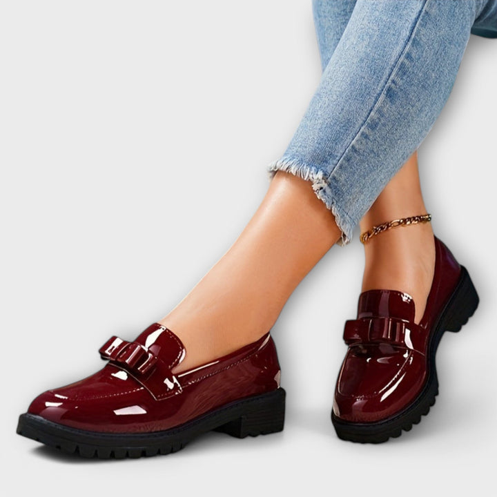 Brunhild – Bordeauxroti Lack-Loafer