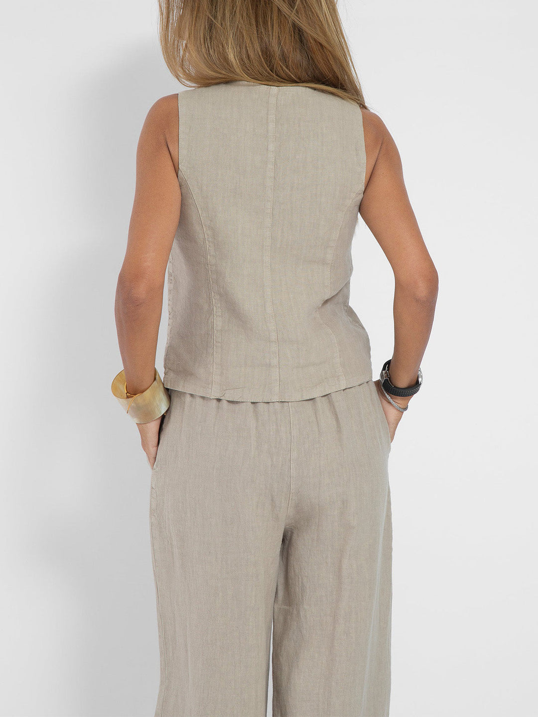 Aira - Ensemble Weste mit Knöpfen und weite Hose