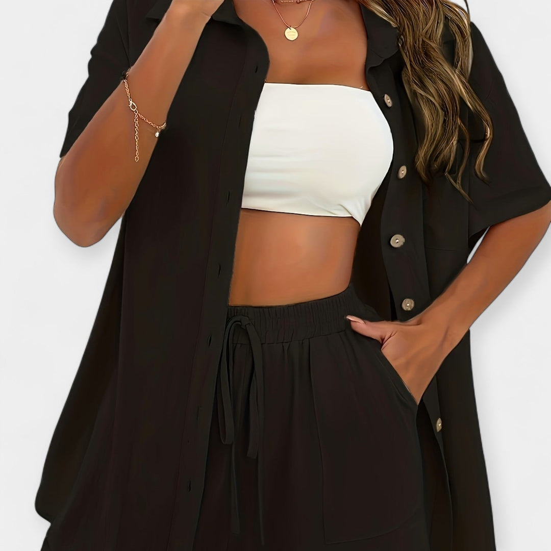 Marie – Set us Bluse und Shorts