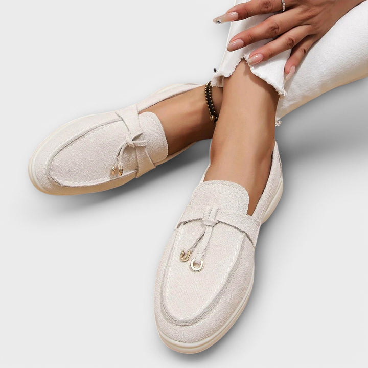 Gerlinde – Elegante beige Slipper