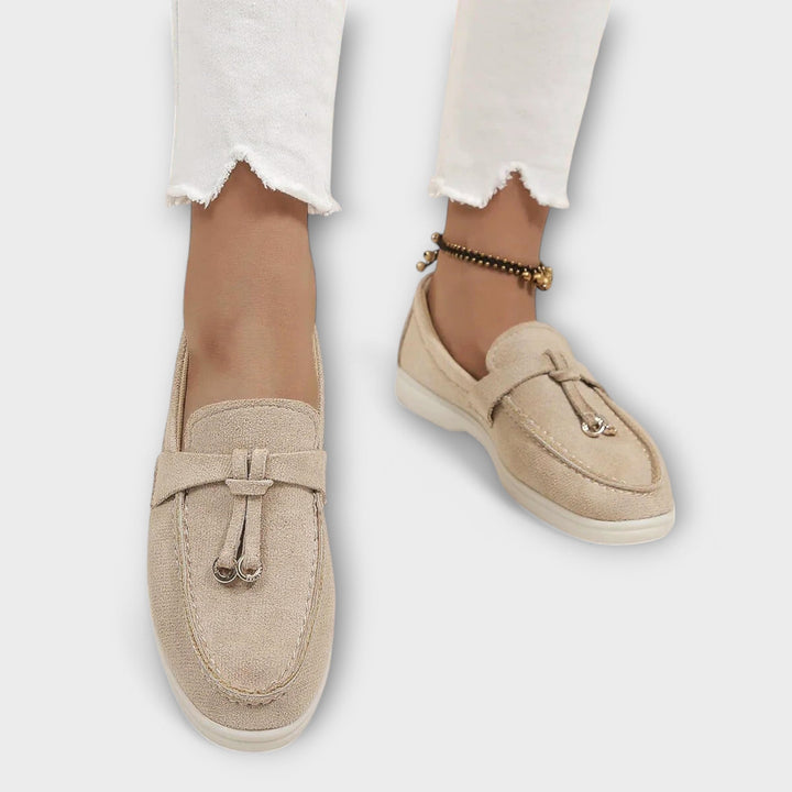 Gerlinde – Elegante beige Slipper