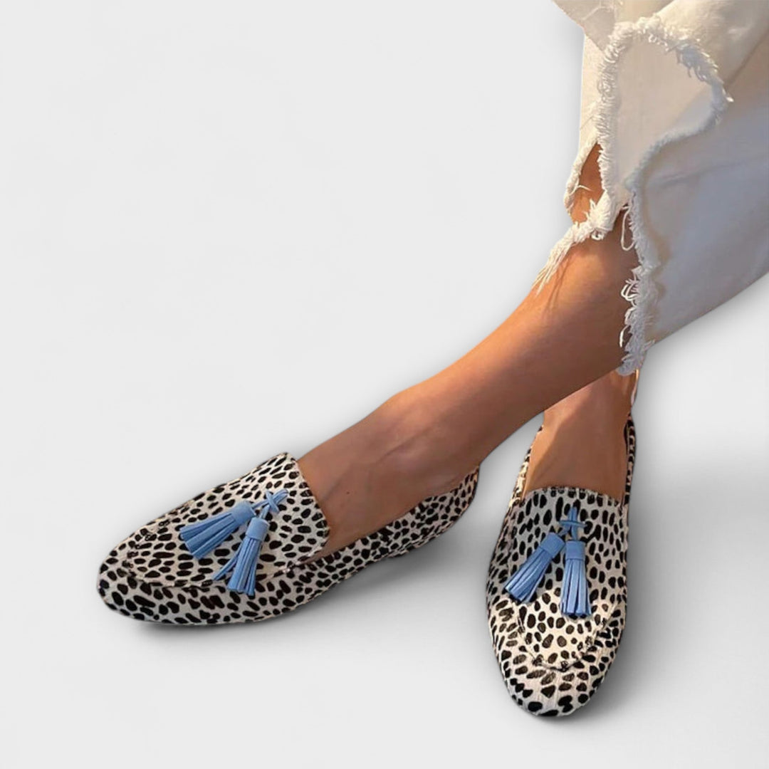 Reinhild – Leoparde-Slipper mit Spitz