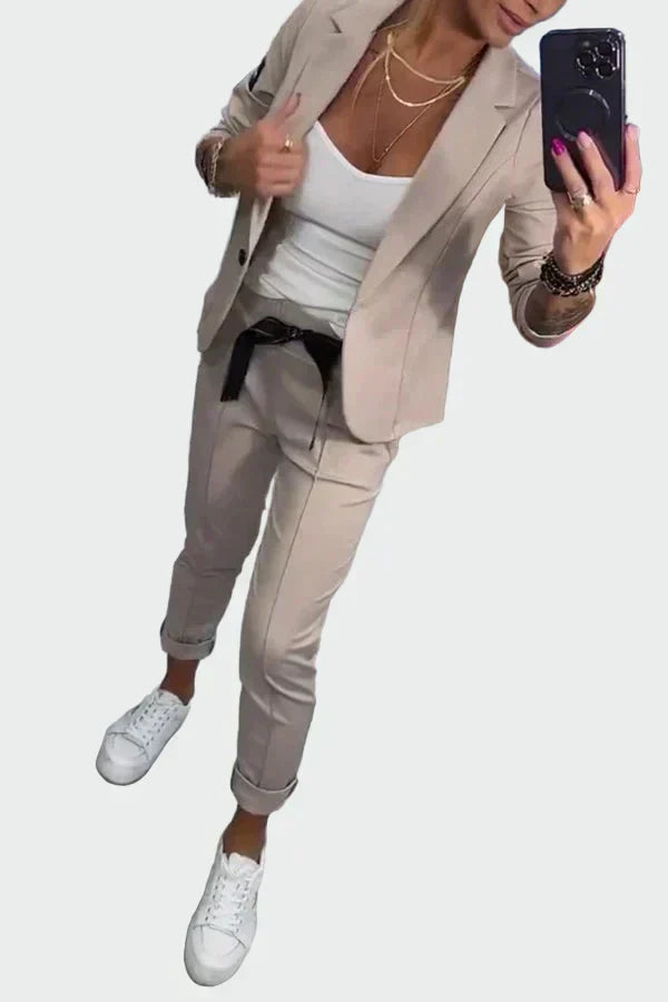 Ella – Lässigs Hose-und-Blazer-Set für Dame