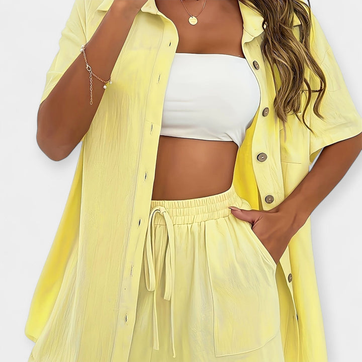 Marie – Set us Bluse und Shorts
