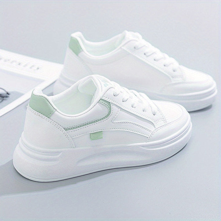 Chic weiße Sneakers mit leichtem Tragekomfort