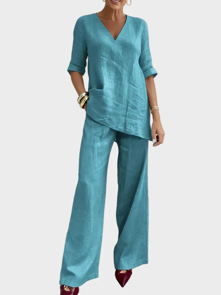 Susana – Zweiteiligs Set mit kurzärmligem Top und grad gschnitte Hose
