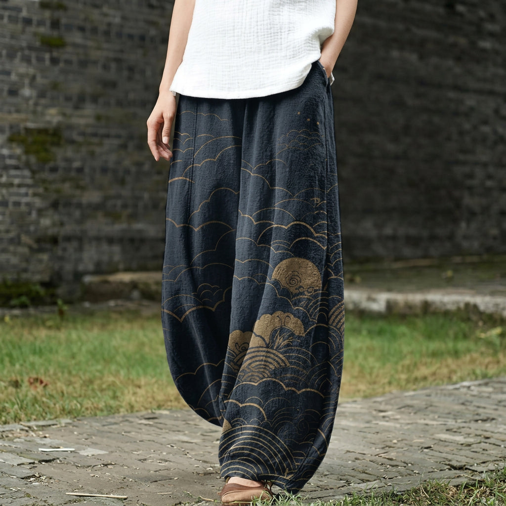 Capucine – Wiiti dunkelblaui Hose mit Sunne-Muster