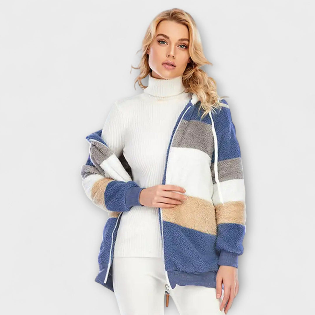 Erika - Beige kuschelige Winterjacke mit Colour-Block
