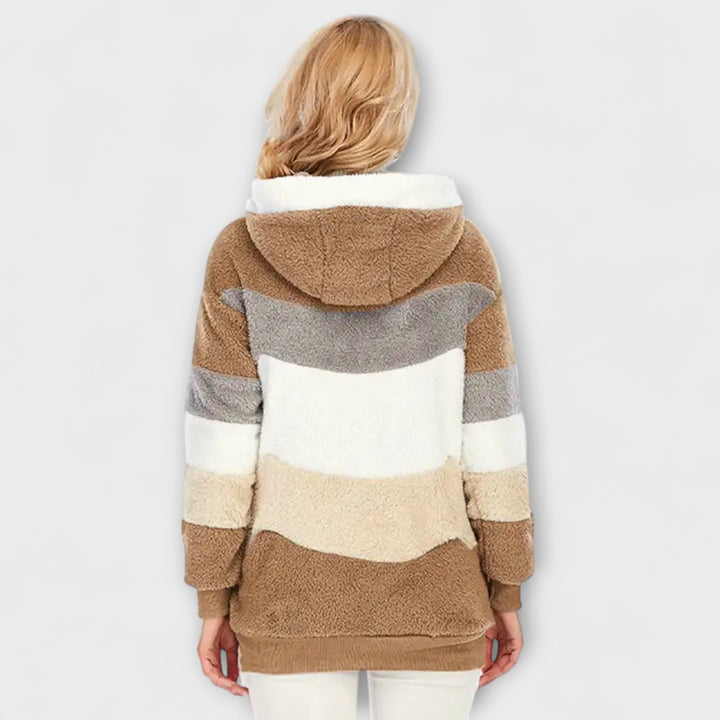 Erika - Beige kuschelige Winterjacke mit Colour-Block